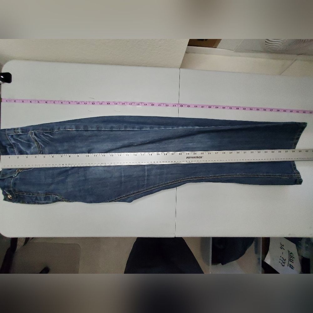 Blue Rag Intentionally Distressed Jeans - Picture 14 of 16